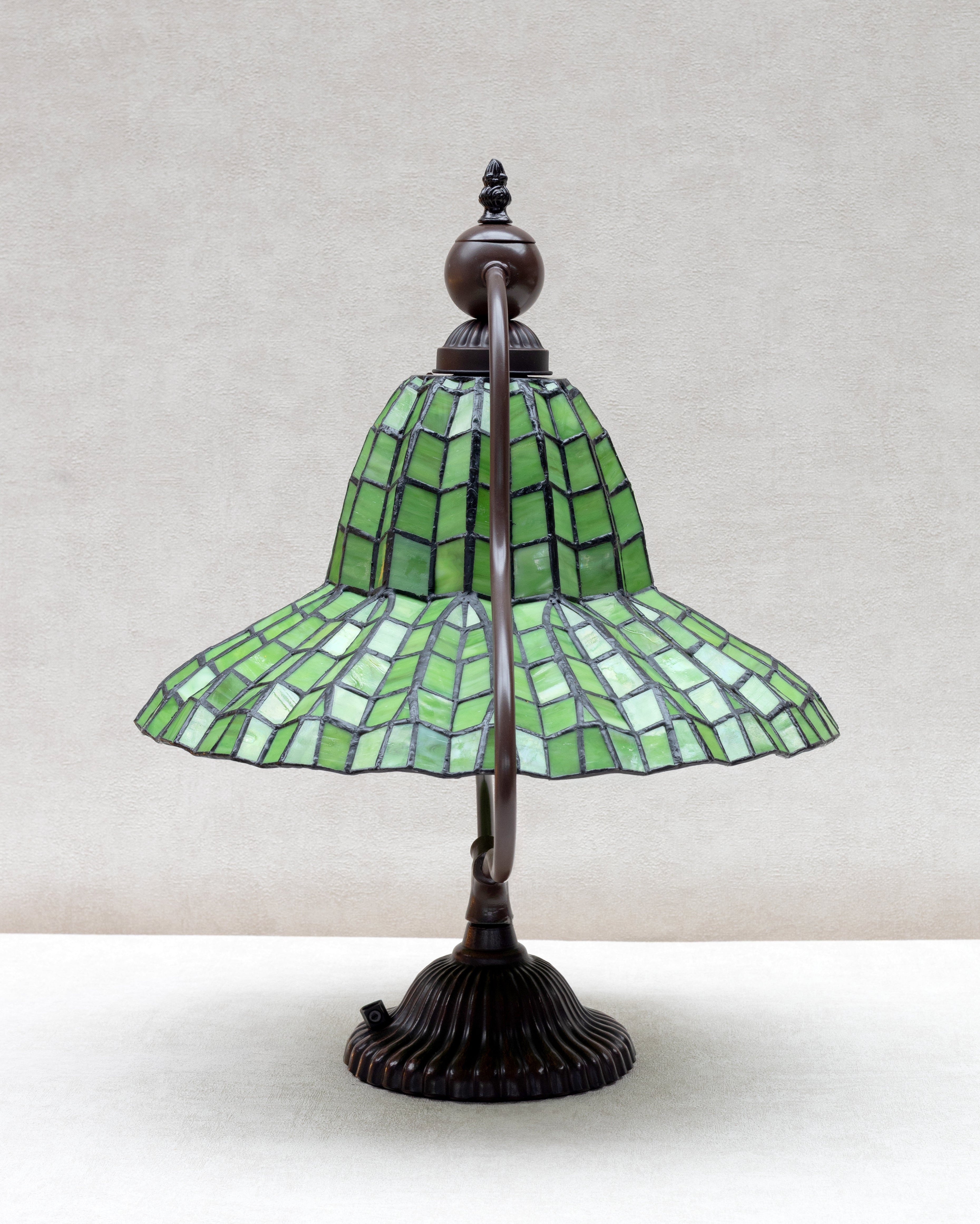 Tiffany Green Stained Glass Table Lamp | 47.5 cm / 18.7 in | Green